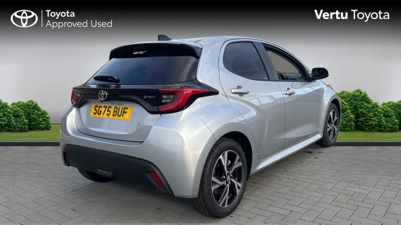 Toyota Yaris 1.5 Hybrid Design 5dr CVT Hybrid Hatchback